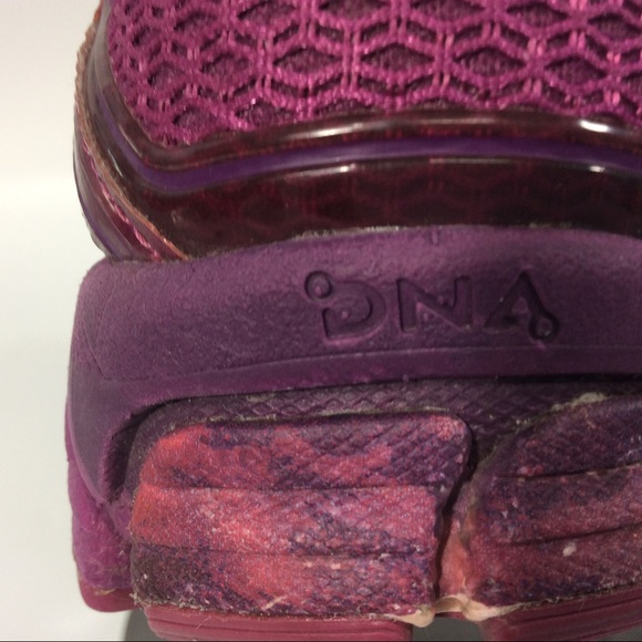 Brooks 8.5/6.6/40 GTS I7 Adrenaline Purple Running Shoes - Picture 9 of 11